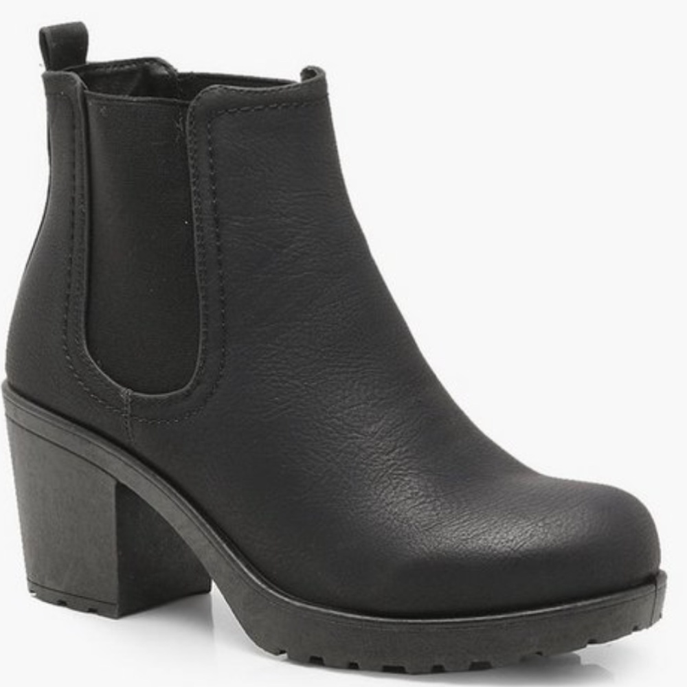 Black Wide Width Chunky Cleated Heel Chelsea Boots